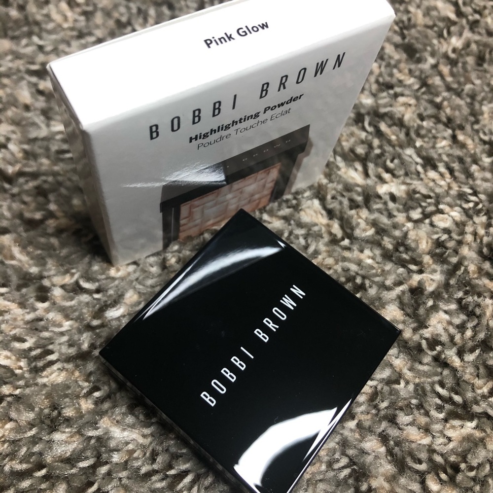 Bobbi brown highlighter brand new never used